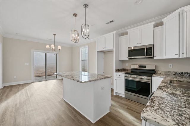 112 Oak Grove Road, Central, SC 29630