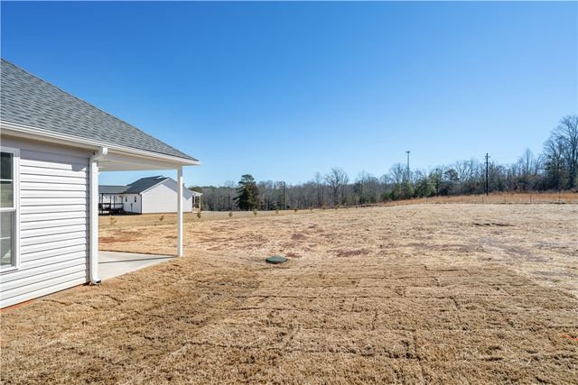 112 Oak Grove Road, Central, SC 29630