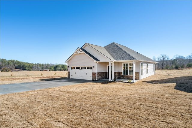 112 Oak Grove Road, Central, SC 29630