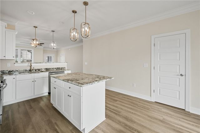 112 Oak Grove Road, Central, SC 29630