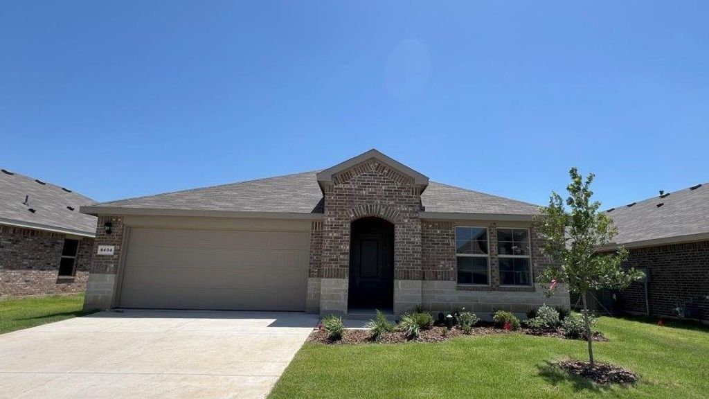 8404 BELTMILL Parkway, Fort Worth, TX 76131