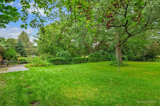 318 E Blackberry Lane, Yorkville, IL 60560