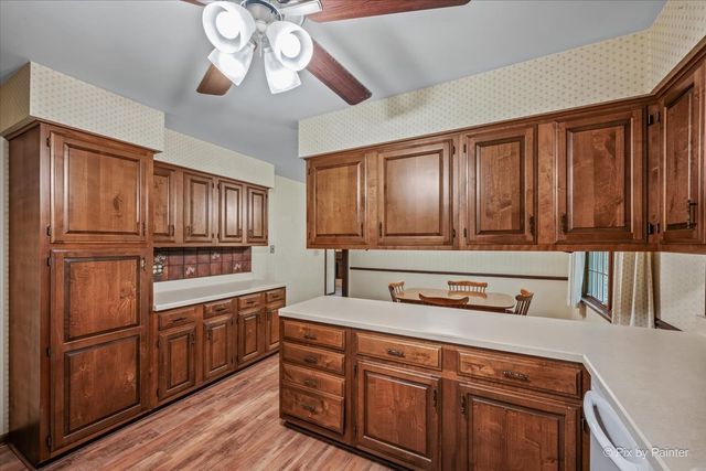 318 E Blackberry Lane, Yorkville, IL 60560