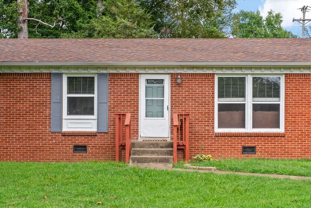 507 Howell Dr, Clarksville, TN 37042