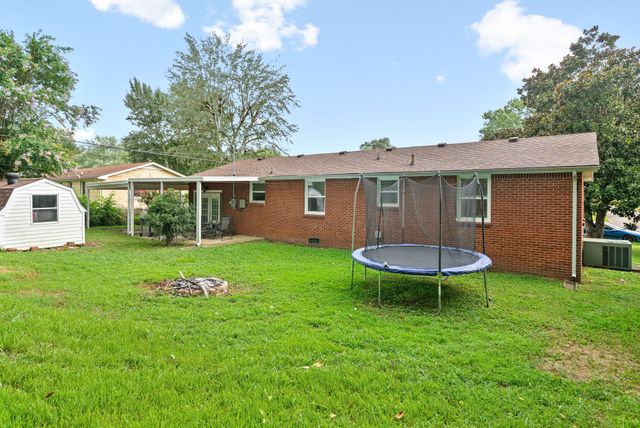 507 Howell Dr, Clarksville, TN 37042