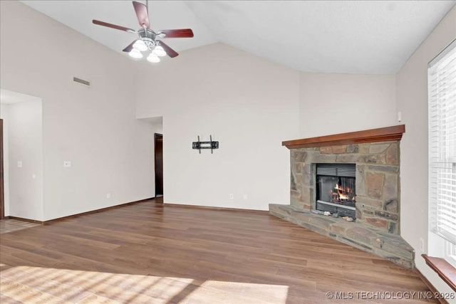 2010 S Missouri Avenue, Claremore, OK 74019