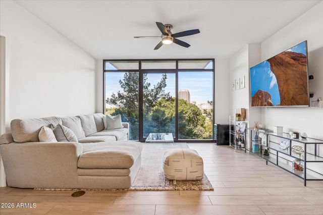 200 W PORTLAND Street 416, Phoenix, AZ 85003