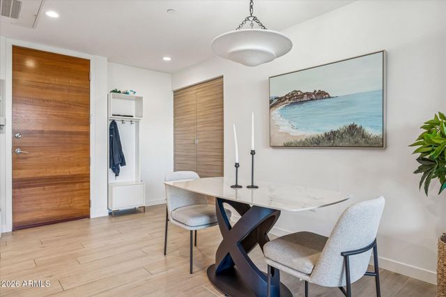 200 W PORTLAND Street 416, Phoenix, AZ 85003