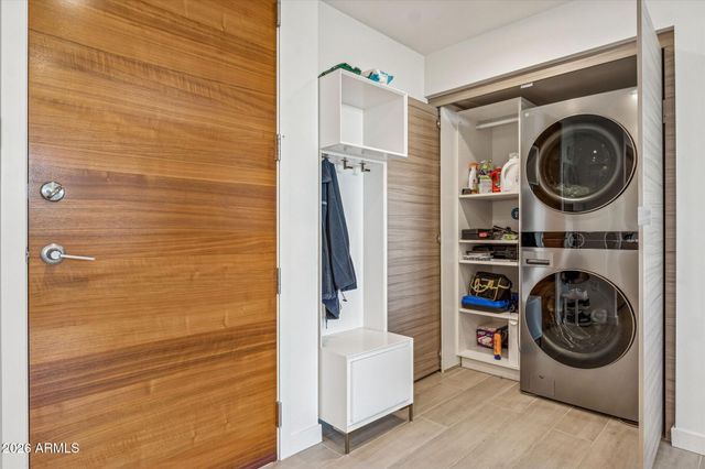 200 W PORTLAND Street 416, Phoenix, AZ 85003