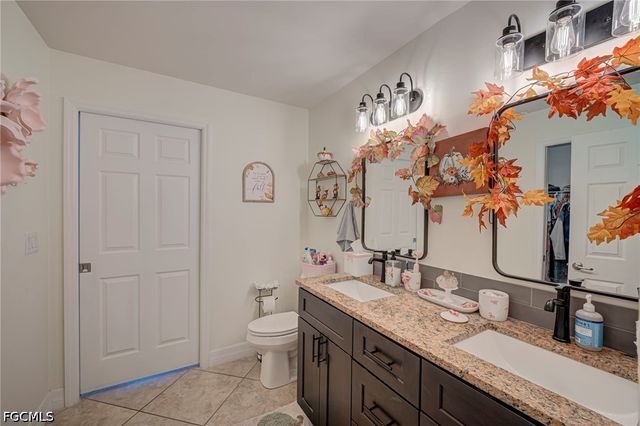 4910 Bygone ST, Lehigh Acres, FL 33971
