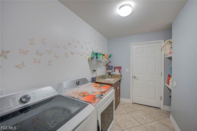 4910 Bygone ST, Lehigh Acres, FL 33971