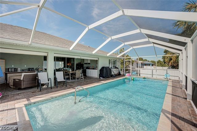 4910 Bygone ST, Lehigh Acres, FL 33971