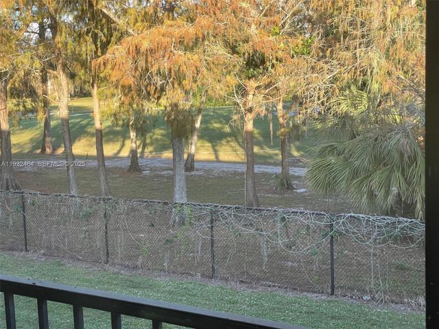 7800 S Colony Cir S 206, Tamarac, FL 33321