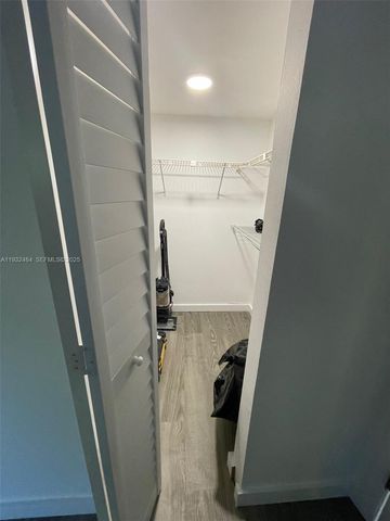 7800 S Colony Cir S 206, Tamarac, FL 33321