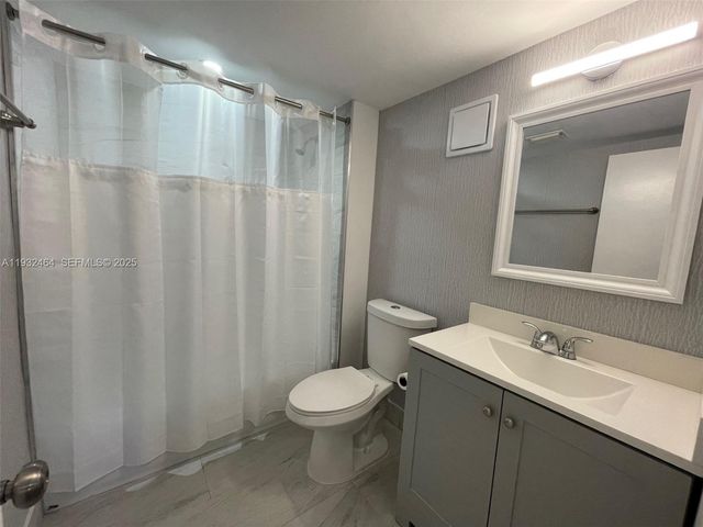 7800 S Colony Cir S 206, Tamarac, FL 33321