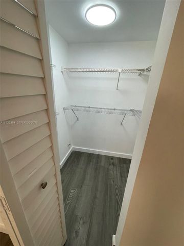 7800 S Colony Cir S 206, Tamarac, FL 33321