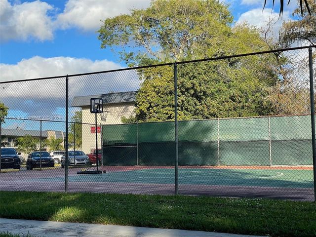 7800 S Colony Cir S 206, Tamarac, FL 33321