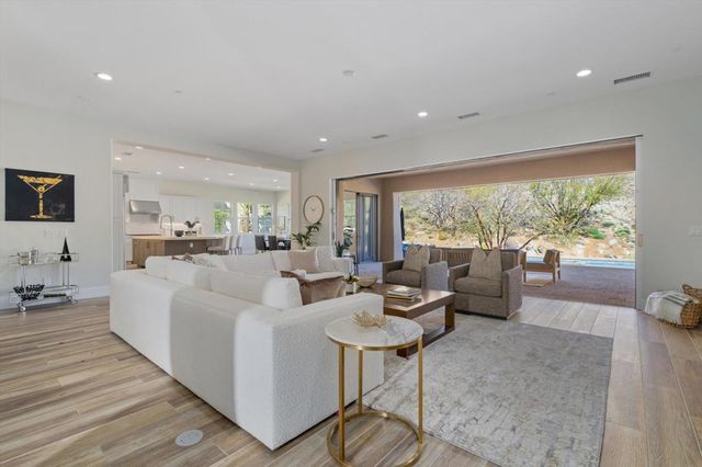 48471 Old Stone Trail, Palm Desert, CA 92260