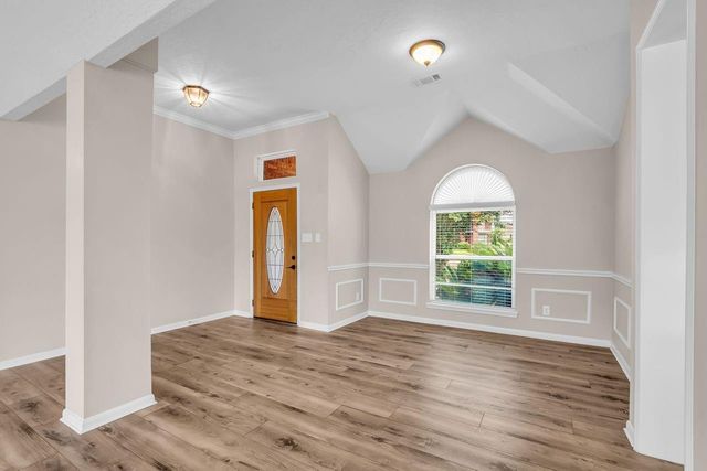 7158 Lakeshore Lane, Willis, TX 77318