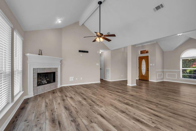 7158 Lakeshore Lane, Willis, TX 77318