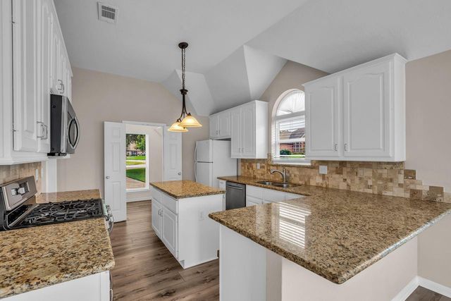 7158 Lakeshore Lane, Willis, TX 77318