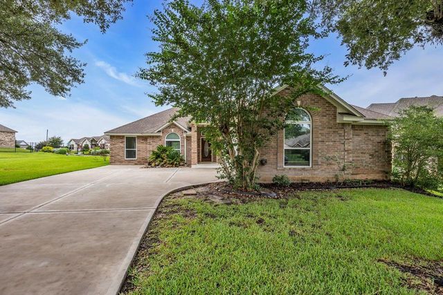 7158 Lakeshore Lane, Willis, TX 77318