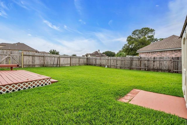 7158 Lakeshore Lane, Willis, TX 77318