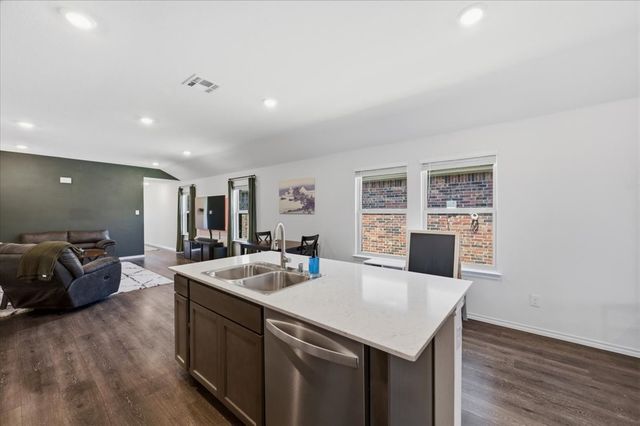 2560 Russell Street, Crandall, TX 75114