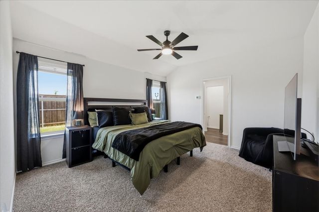 2560 Russell Street, Crandall, TX 75114