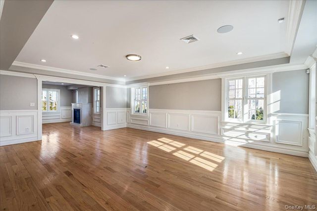 233-25 38th Drive, Douglaston, NY 11363