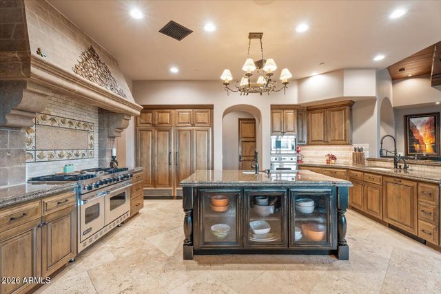 6230 E CHENEY Drive, Paradise Valley, AZ 85253