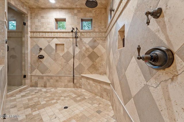 6230 E CHENEY Drive, Paradise Valley, AZ 85253