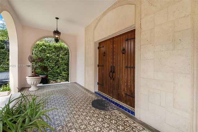 31 NE 46th St, Miami, FL 33137