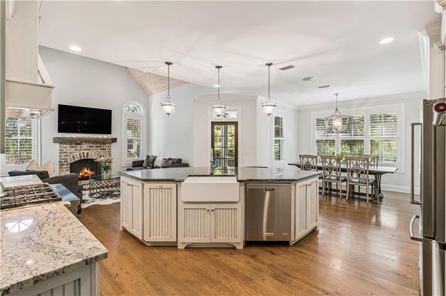 306 Broadway Street, St. Simons Island, GA 31522