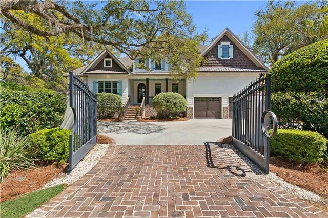 306 Broadway Street, St. Simons Island, GA 31522