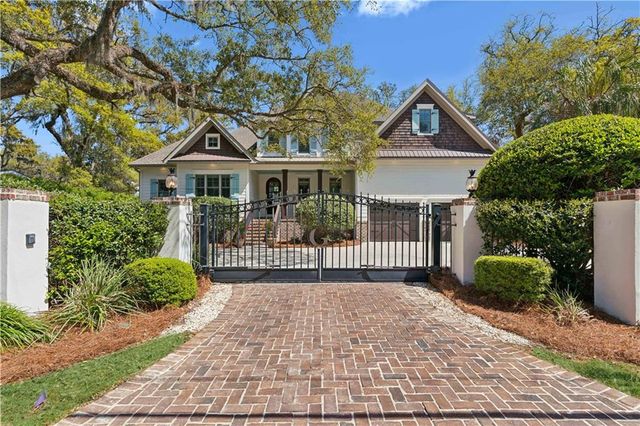 306 Broadway Street, St. Simons Island, GA 31522