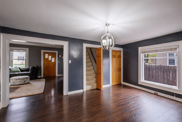 302 E Ellen Street, Fenton, MI 48430