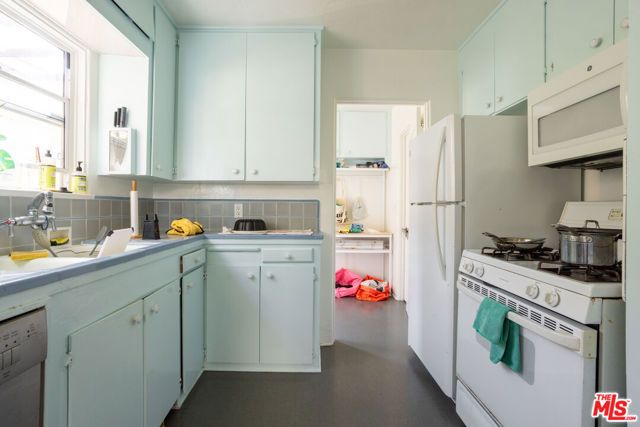 1427 Euclid Street, Santa Monica, CA 90404