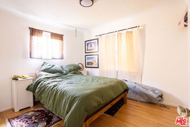 1427 Euclid Street, Santa Monica, CA 90404