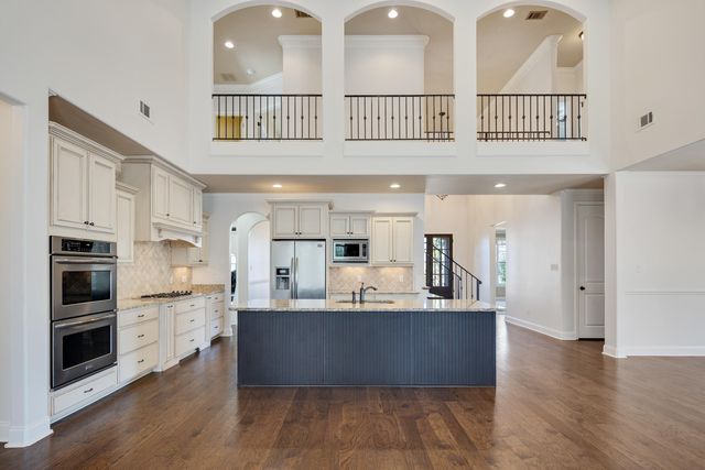 3930 S POTTER WOODS CV, Lakeland, TN 38002