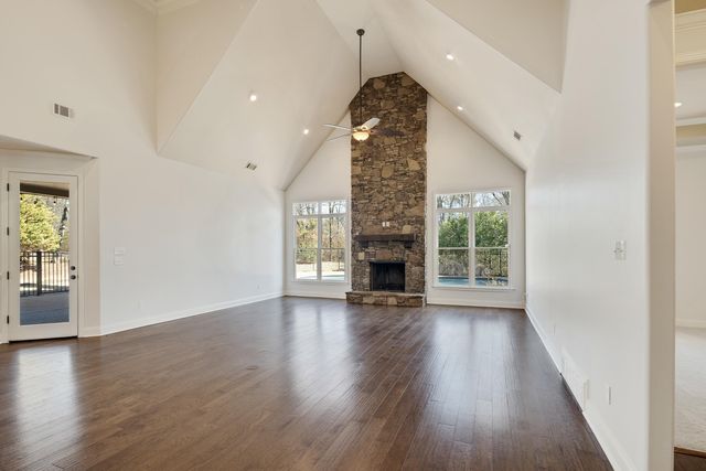 3930 S POTTER WOODS CV, Lakeland, TN 38002