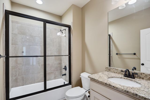 3930 S POTTER WOODS CV, Lakeland, TN 38002