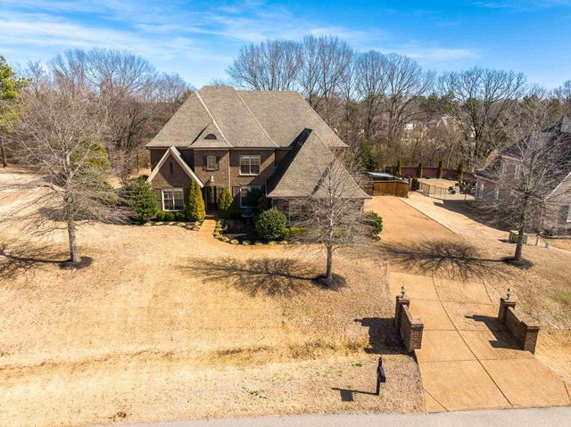 3930 S POTTER WOODS CV, Lakeland, TN 38002