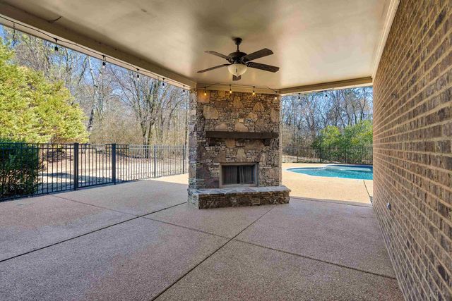 3930 S POTTER WOODS CV, Lakeland, TN 38002