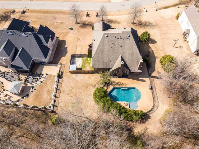 3930 S POTTER WOODS CV, Lakeland, TN 38002