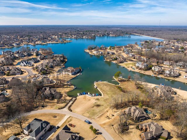 3930 S POTTER WOODS CV, Lakeland, TN 38002