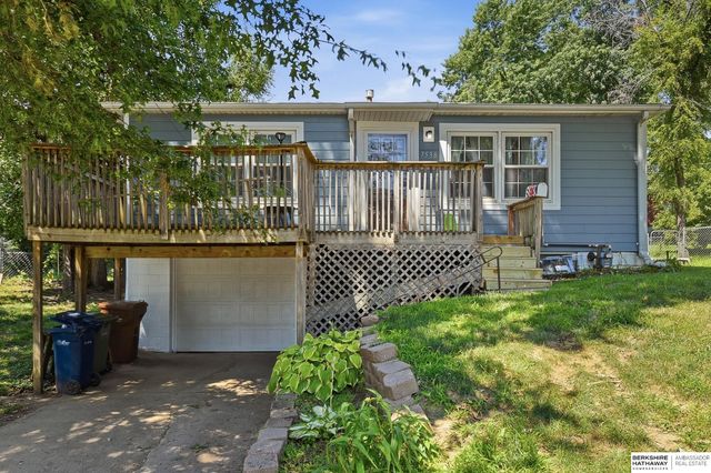 7538 Chandler Hills Drive, Bellevue, NE 68147