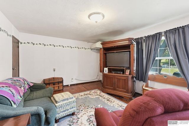 7538 Chandler Hills Drive, Bellevue, NE 68147