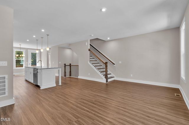 1110 Blackthorn Lane, Durham, NC 27703