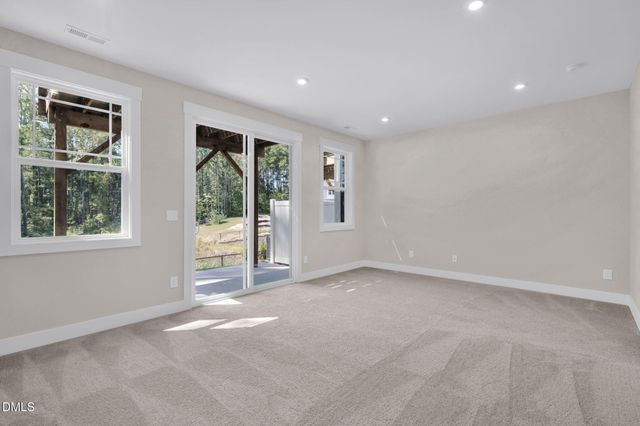 1110 Blackthorn Lane, Durham, NC 27703